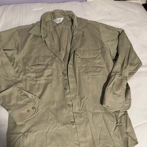 Men’s green button down